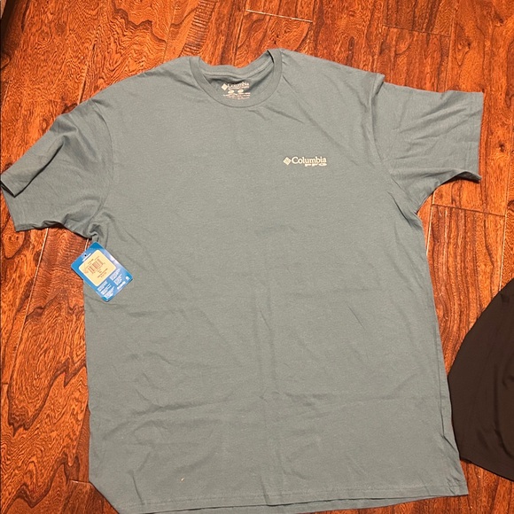 Columbia Blue and Black short sleeve T-Shirts NWT men's XL - Picture 4 of 5
